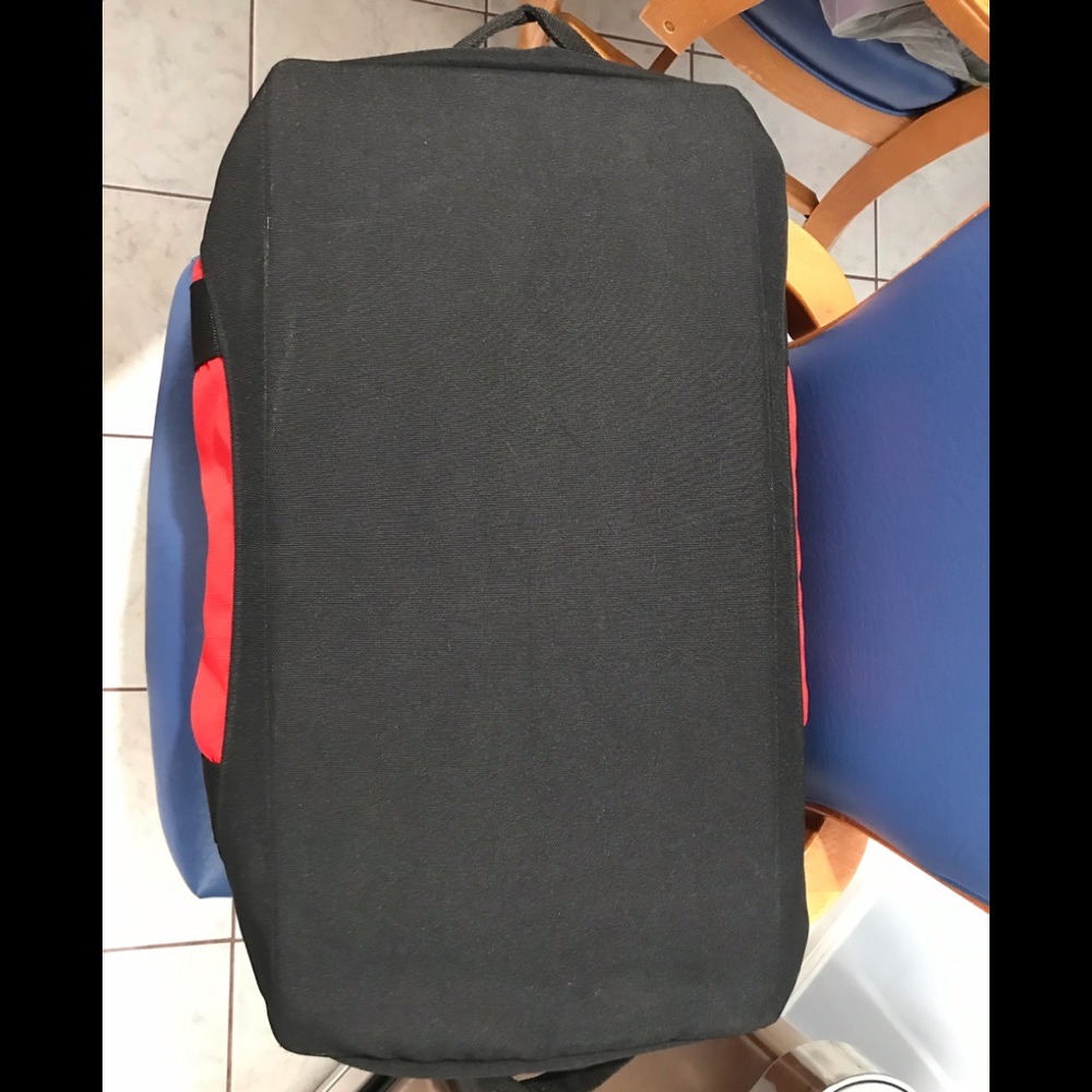 ๐HP๐ColumbiaSportswearCompany 24in gear bag - Picture 6 of 15